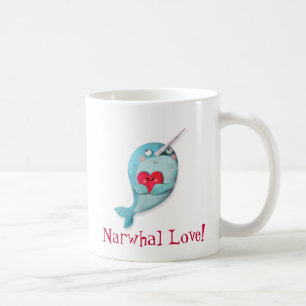 Niedliches Narwhal mit Herzen Tasse