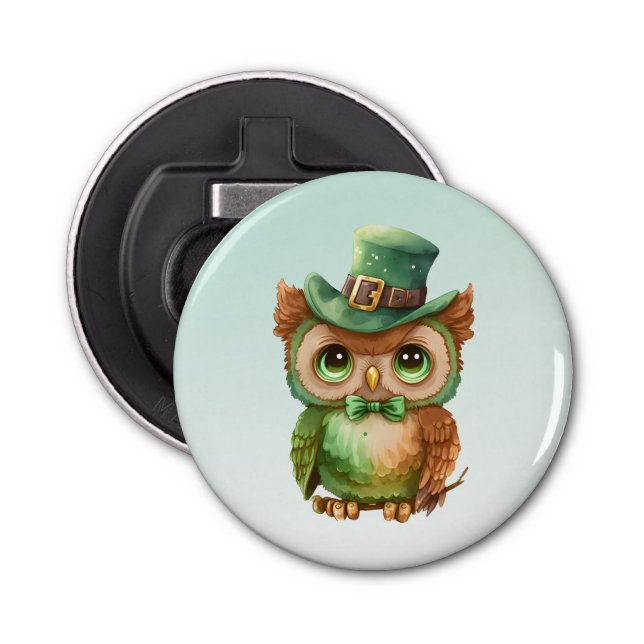 Niedliches Owl in einem grünen Top Hat Flaschenöffner (Vorderseite)