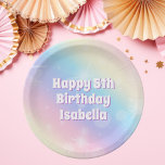 Niedliches Pastel Rainbow Sparkle Kindergeburtstag Pappteller<br><div class="desc">Feiern Sie den Geburtstag Ihres kleinen Mädchens mit diesen hübschen pastellfarbenen Party-Tellern,  die wunderschöne weiße Buchstaben mit lila Schatten für den Namen Ihres Kindes enthalten. Dieses zauberhafte Dekor ist ein Beispiel für die Faszination der Kindheit.</div>