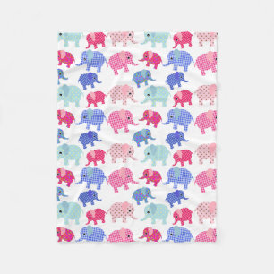 NIEDLICHES PINK- UND BLUE ELEPHANTS-PATTER FLEECEDECKE