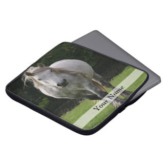 Niedliches Ponyfoto Laptopschutzhülle