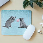 Niedliches Raccoon Blue Bubble Gum Mousepad<br><div class="desc">Dieses Design entstand aus meiner einzigartigen Acrylmalerei und einem Leopard! Es kann personalisiert werden, indem Sie auf die Schaltfläche Anpassen klicken und einen Namen, Initialen oder Ihre Lieblingswörter hinzufügen. Kontaktieren Sie mich unter colorflowcreations@gmail.com , wenn Sie dieses Design für ein anderes Produkt haben möchten. Kaufen Sie meine originale abstrakte Acrylmalerei...</div>