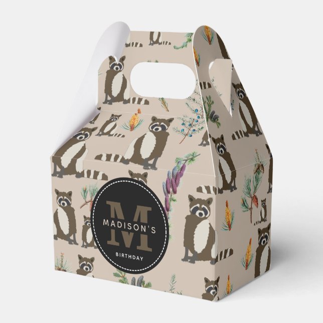 Niedliches Raccoon im Pinienwaldmuster Geschenkschachtel (Vorderseite)