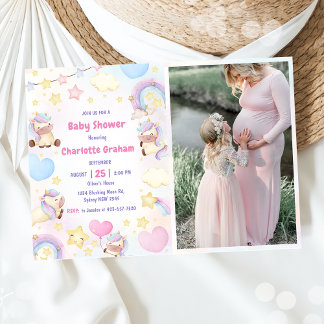 Niedliches Rainbow Unicorn Girl Baby Duschbad Foto Einladung