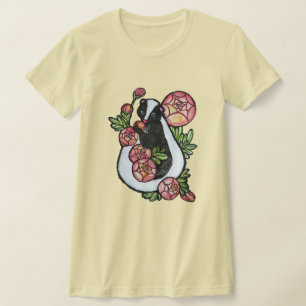 Niedliches Ranunculus Skunk Lovers Rosa Blume T-Shirt