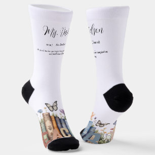 Niedliches Regenbogenregal & Bücher Lehrermonogram Socken