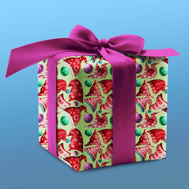 Niedliches Retro-Vintages Gnome-Muster Geschenkpapier (Von Creator hochgeladen)