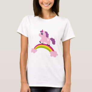 Niedliches Rosa Einhorn auf einem Regenbogen T-Shirt