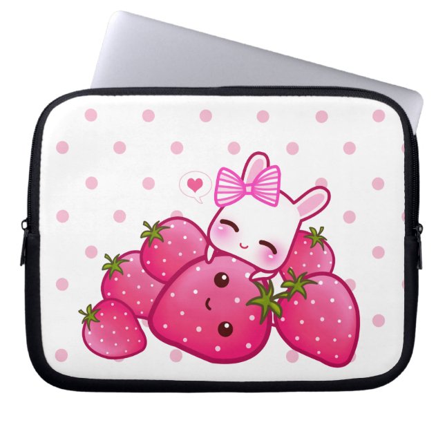 Niedliches rosa Häschen mit kawaii Erdbeeren Laptopschutzhülle (Vorderseite)