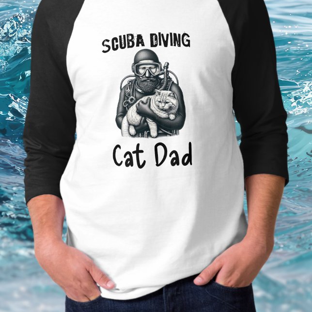 Niedliches Schwarz auf Weiß Taucherkatze Vater T-Shirt (Dad , scuba diving and his cat.)