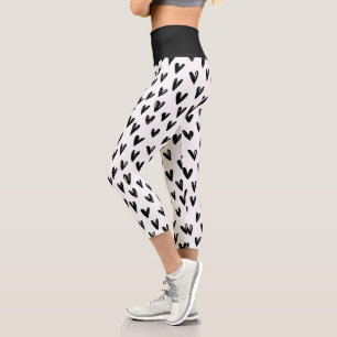 Niedliches Schwarz-Weiß-Doodle-Herz Capri Leggings