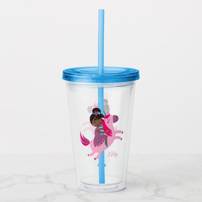 Niedliches Schwarzes Haar Reiten auf einem Einhorn Acryltrinkbecher (Vorderseite)