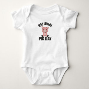 Niedliches Schwein am Tag des Schweins Baby Strampler