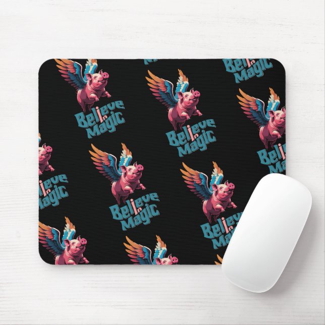 Niedliches Schwein mit farbigen Flügeln | Glaube a Mousepad (Mit Mouse)