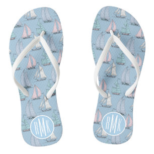 Niedliches Segelbootmuster  Monogramm Flip Flops