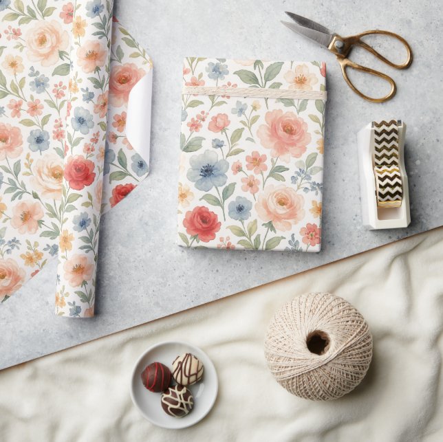 Niedliches Shabby Chic Französisches Blumenmuster Geschenkpapier (Kunsthandwerk)