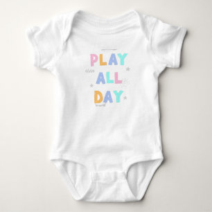 Niedliches Spielen Ganztägiger Baby Bodysuit Strampler