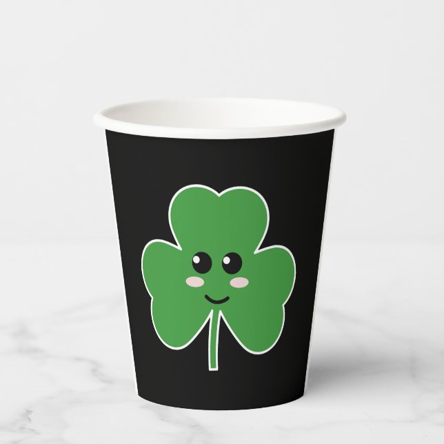 Niedliches St. Patrick's Day Kleeblatt Design Pappbecher (Vorderseite)