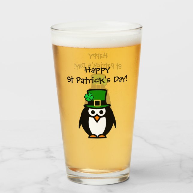 Niedliches St. Patricks Day leprechaun Cartoon Bie Glas (Vorne (Gefüllt))