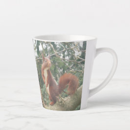 Niedliches Stehendes Eichhörnchen Latte Tasse