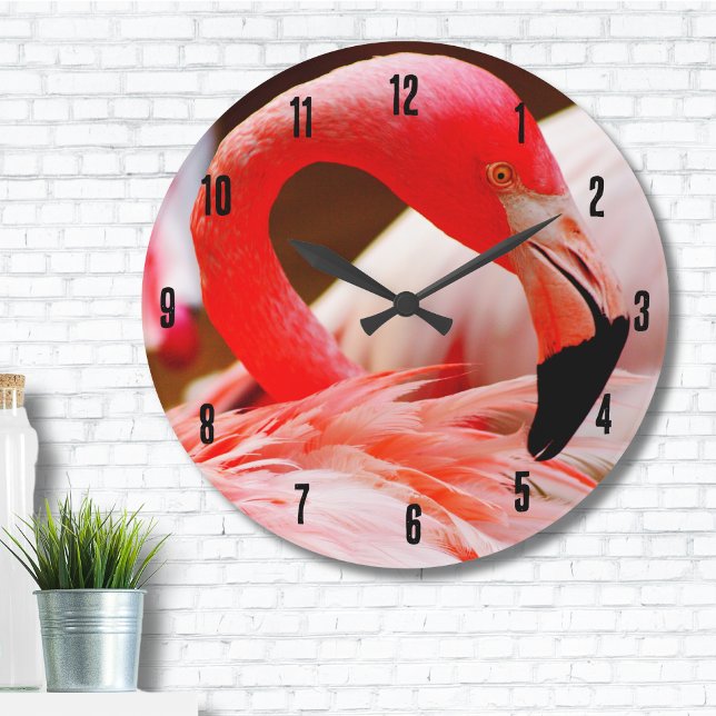 Niedliches tropisches Rosa Flamingo Große Wanduhr (Vibrant Pink Flamingo Feathers Large Clock)