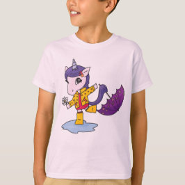 Niedliches und einfaches rosa Blumenhorn im Regenm T-Shirt