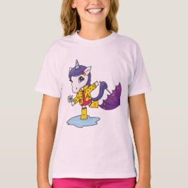 Niedliches und einfaches rosa Blumenhorn im Regenm T-Shirt