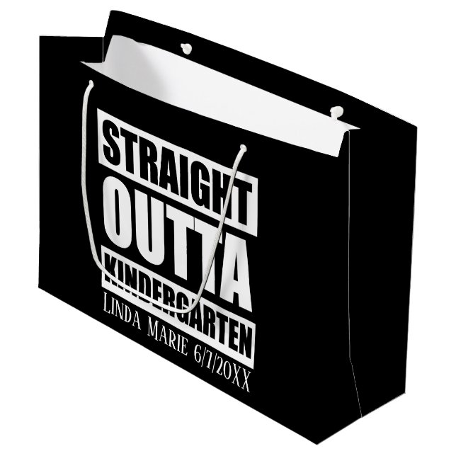 Niedliches unisex Kindergarten Graduate Nachname D Große Geschenktüte (Vorderseite Schrägansicht)