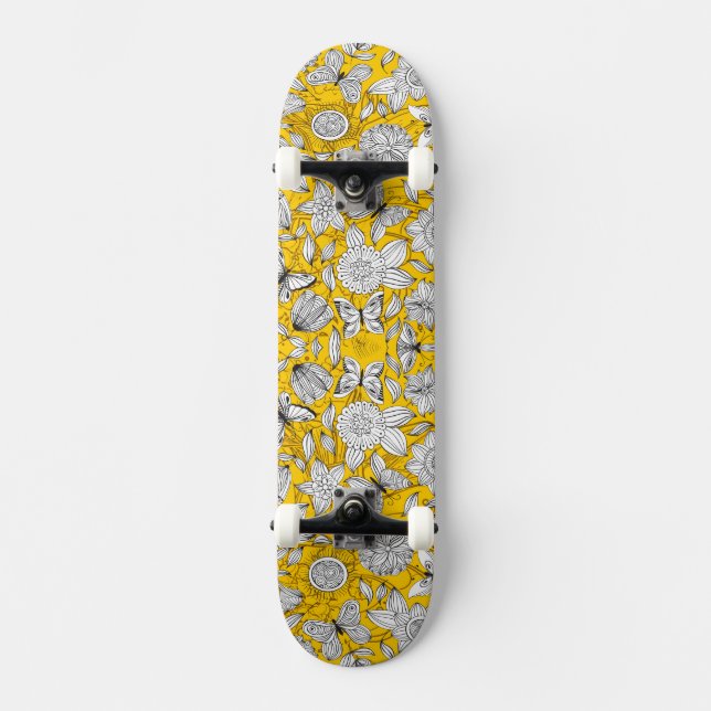 Niedliches, weißes, blumengelbes Design Skateboard (Vorderseite)