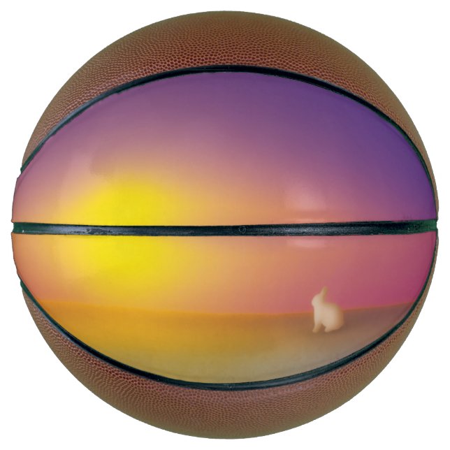 Niedliches Weißes Kaninchen auf Grassy Hill bei So Basketball (Vorderseite)