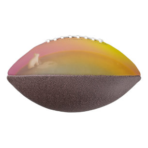 Niedliches Weißes Kaninchen auf Grassy Hill bei So Football