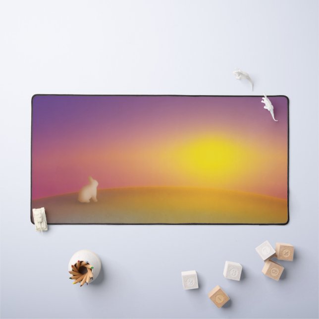 Niedliches Weißes Kaninchen auf Grassy Hill bei So Schreibtischunterlage (Kindertisch)