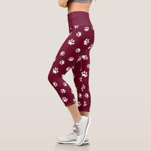 Niedliches White Paw Prints Muster Burgundy Capri Leggings