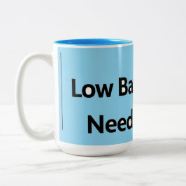 Niedrige Batterieladung Tasse