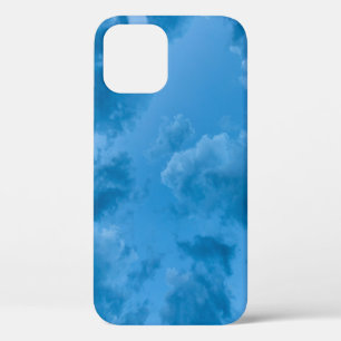 Niedrigwinkelaufnahme blauer Wolken Case-Mate iPhone Hülle