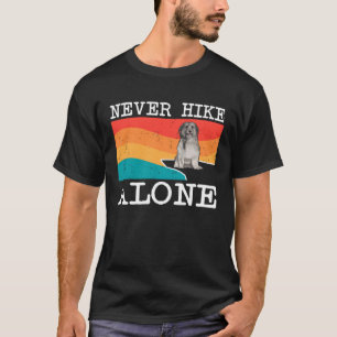 Niemals allein durch die Pyrenäen wandern T-Shirt