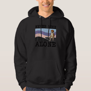 Niemals allein wandern English Foxhound Hund Wande Hoodie