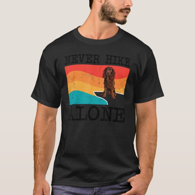 Niemals Hike Alone American Water Spaniel Grafik H T-Shirt (Vorderseite)