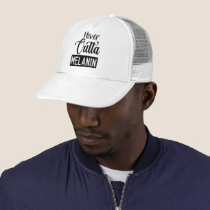 Niemals Outta Melanin Trucker Hat Truckerkappe