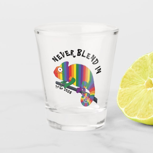 Niemals Untergehen Regenbogen Chamäleon Pride Schnapsglas (Vorderseite)