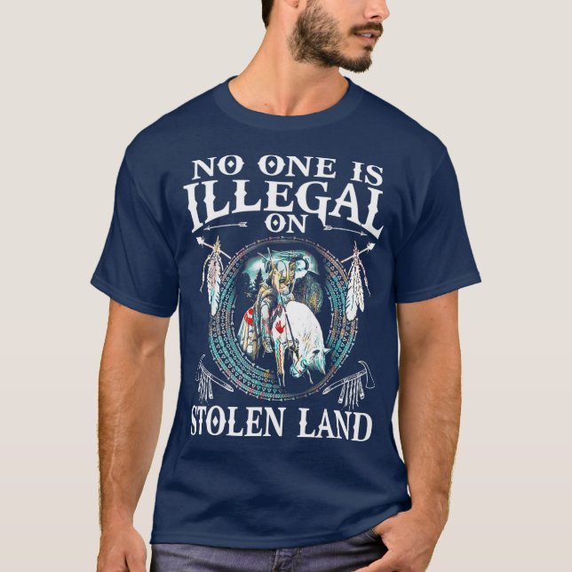 Niemand ist illegal, wenn es um gestohlene Bodensc T-Shirt (Vorderseite)