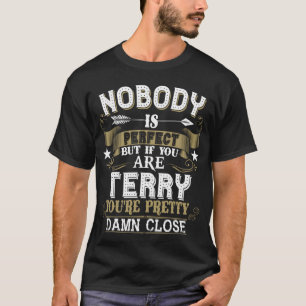Niemand ist perfekt, aber Sie sind ein treuer Fami T-Shirt