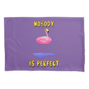 Niemand ist perfekt - Flamingo mit Schwimmring Kissenbezug