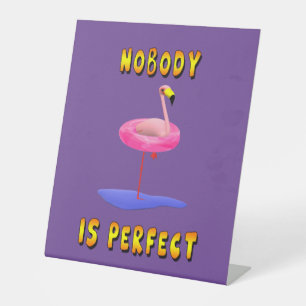 Niemand ist perfekt Flamingo-Schreibtischschild Sockelschild