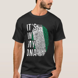 Nigeria, es ist in meinem DNA-FlagThumbprint T-Shirt