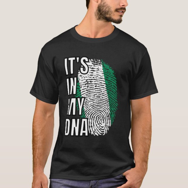 Nigeria, es ist in meinem DNA-FlagThumbprint T-Shirt (Vorderseite)