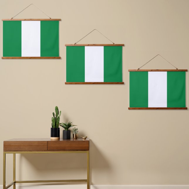 Nigeria-Flagge Wandteppich Mit Holzrahmen (Asymmetrisch)