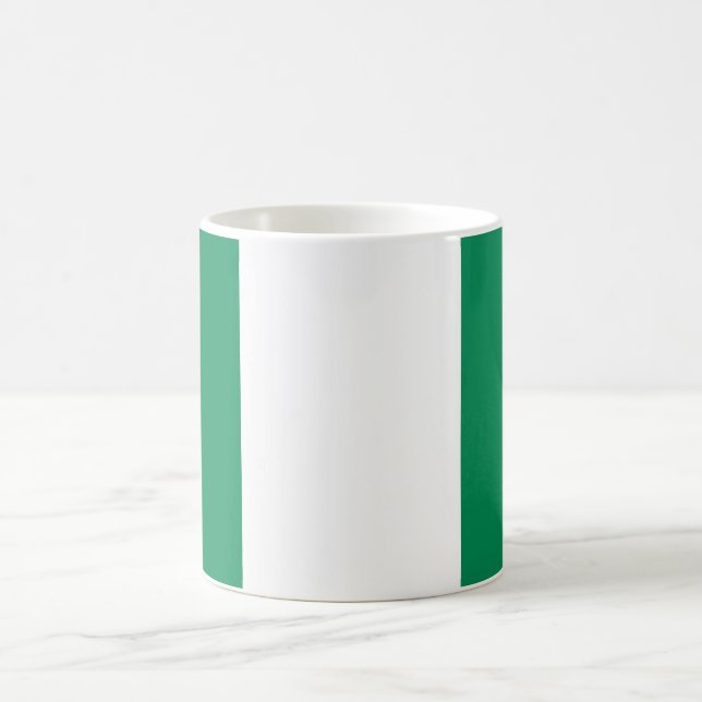 Nigerian Flag Kaffeetasse (Mittel)