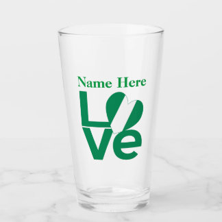 Nigerianische grüne LOVE-Herzflagge personalisiert Glas