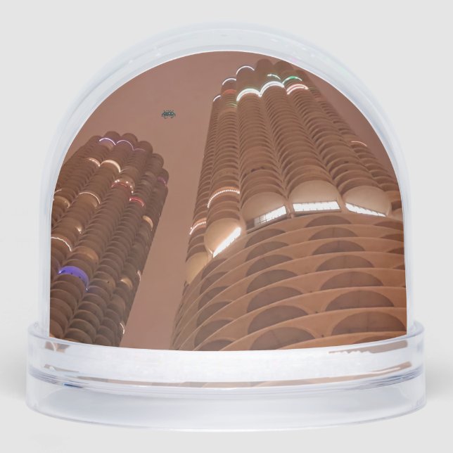 Night of the Marina City Invaders Schneekugeln (Vorderseite)